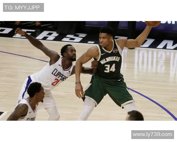 NBA战报：阿德托昆博30分8板6助，雄鹿116-114险胜独行侠